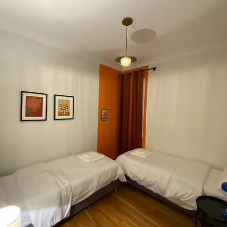 2 Bedroom Near Prestigious Kolonaki Square * Athen